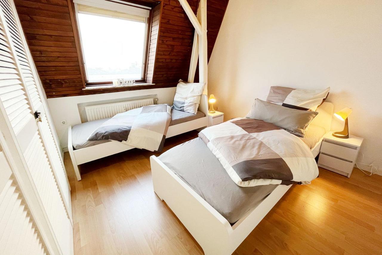 Work And In Apartment Lubeck