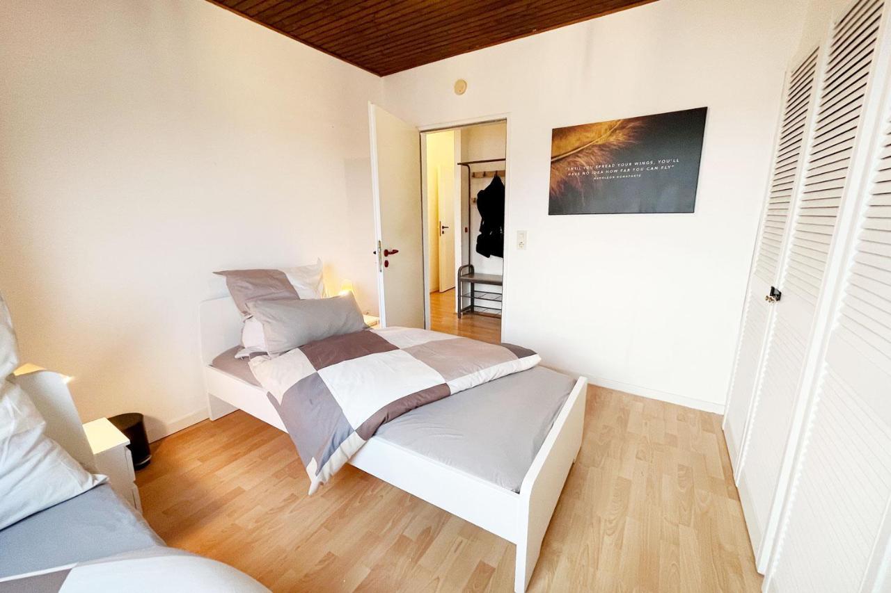 Apartment Work And In